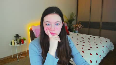 alluringeyess online show from 2, 4, 2026