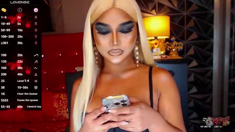 Snapshot of alluringnatalya chatting on 10, 12, 2024 Natalya Fox online show from 10, 12, 2024