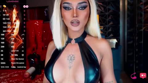 Snapshot of alluringnatalya chatting on 22, 10, 2025 Natalya Fox online show from 22, 10, 2025