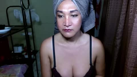 Snapshot of alluringriccaxxx chatting on 6, 5, 2026 alluringriccaxxx online show from 6, 5, 2026