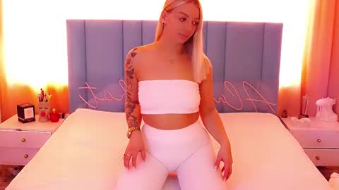 AlwaysHot online show from 12, 3, 2025