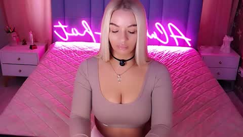 AlwaysHot online show from 25, 2, 2026