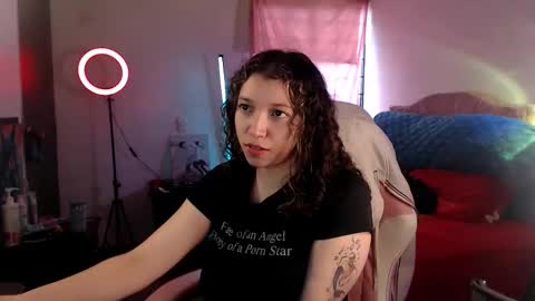 Snapshot of ally_donfort chatting on 11, 11, 2025 Ally online show from 11, 11, 2025