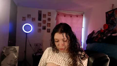 Snapshot of ally_donfort chatting on 29, 4, 2026 Ally online show from 29, 4, 2026