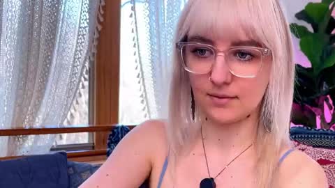 Ally Elliot online show from 10, 2, 2026