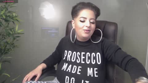 Snapshot of allyiah chatting on 24, 1, 2025 online show from 24, 1, 2025