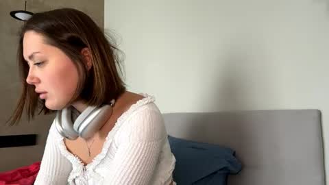 Snapshot of allynmirabelli chatting on 21, 7, 2026 Lara online show from 21, 7, 2026