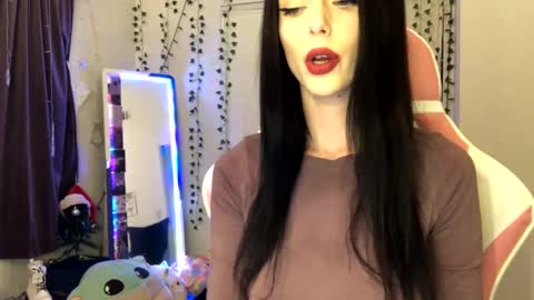 Snapshot of allyoursss1212 chatting on 5, 12, 2024 Ally Girl In Her Ally World online show from 5, 12, 2024