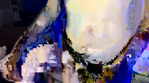 Snapshot of allyoursss1212 chatting on 24, 1, 2025 Ally Girl In Her Ally World online show from 24, 1, 2025