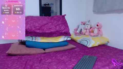 Allysonstonnes online show from 5, 11, 2025