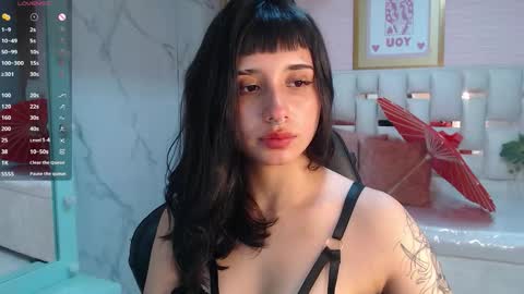 Snapshot of allyssa_bellini_s chatting on 29, 10, 2025 Allysa online show from 29, 10, 2025