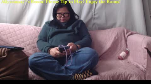 Allyssamay online show from 2, 4, 2026