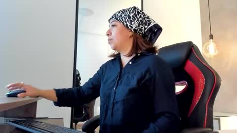 ALMA FENIX  online show from 3, 11, 2025