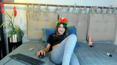 Snapshot of alma_rose_ chatting on 30, 4, 2026 alma_rose_ online show from 30, 4, 2026