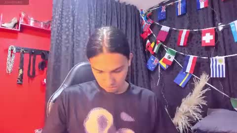 Snapshot of almazz_ chatting on 8, 7, 2026 Santy online show from 8, 7, 2026
