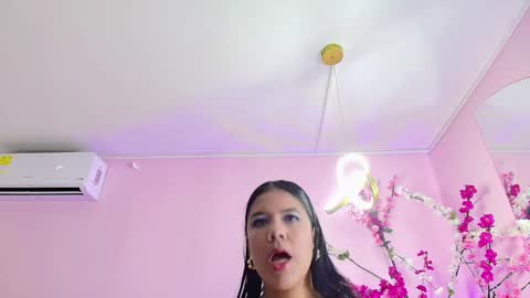 ALMENDRAEVANS online show from 26, 1, 2025