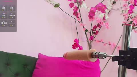 ALMENDRAEVANS online show from 4, 3, 2025