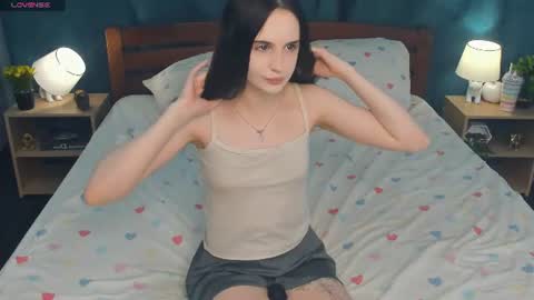 Snapshot of alonareinicke chatting on 13, 6, 2026 Alona online show from 13, 6, 2026