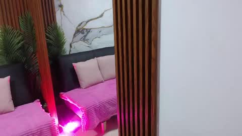 alonddra_tay online show from 23, 4, 2026