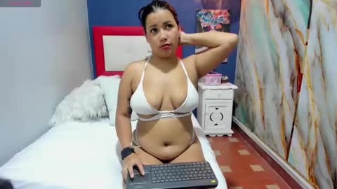 alondra_tits online show from 22, 11, 2025