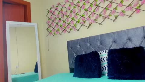 Snapshot of alondragomez_ chatting on 11, 2, 2025 Alondra gomez online show from 11, 2, 2025