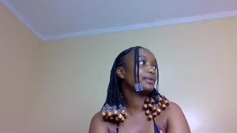 Snapshot of alora_bby chatting on 17, 11, 2025 Elly online show from 17, 11, 2025