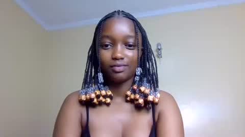 Snapshot of alora_bby chatting on 19, 11, 2025 Elly online show from 19, 11, 2025