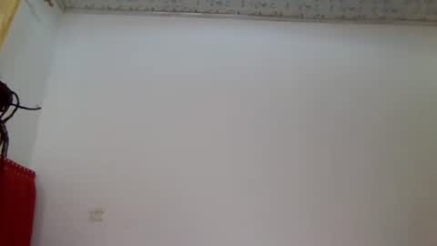 Snapshot of alora_bby chatting on 24, 11, 2025 Elly online show from 24, 11, 2025