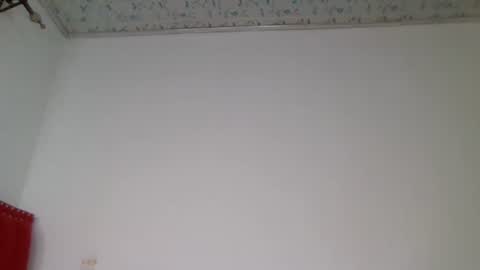 Snapshot of alora_bby chatting on 24, 11, 2025 Elly online show from 24, 11, 2025