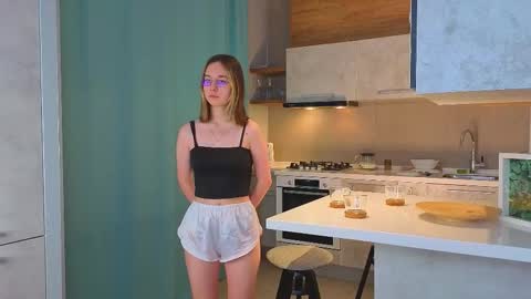 Alorena online show from 17, 12, 2025