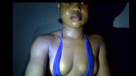 Snapshot of alosexy_bae chatting on 19, 11, 2025 alo online show from 19, 11, 2025