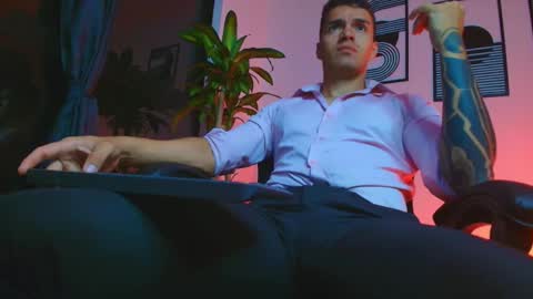 alpha_dominus_ online show from 10, 4, 2026