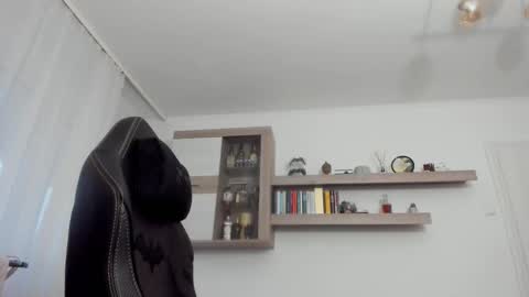 Snapshot of alphaboyfun chatting on 14, 11, 2025 Andi online show from 14, 11, 2025