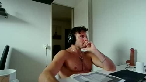 alphah_hunk online show from 1, 4, 2026