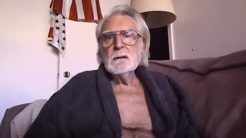 AlphaUniform online show from 1, 2, 2025