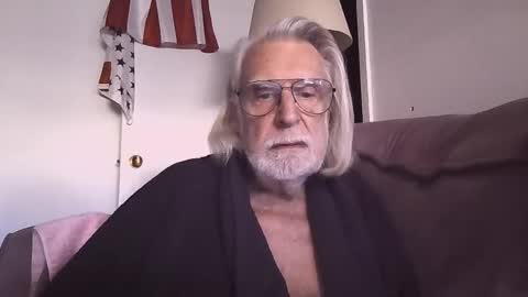 AlphaUniform online show from 4, 2, 2026