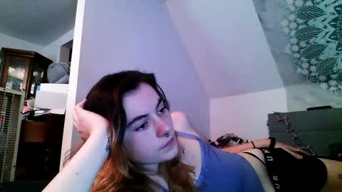 Snapshot of alternativeivy02 chatting on 29, 9, 2025 Ivy online show from 29, 9, 2025