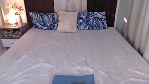 aluxekristine online show from 16, 4, 2026