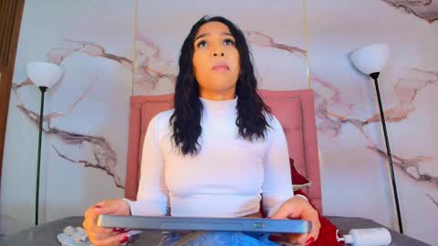 Snapshot of alyathompson chatting on 9, 5, 2026 Alya online show from 9, 5, 2026
