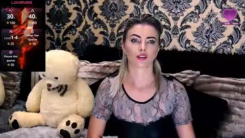 Snapshot of alyblonde chatting on 28, 12, 2024 aly online show from 28, 12, 2024