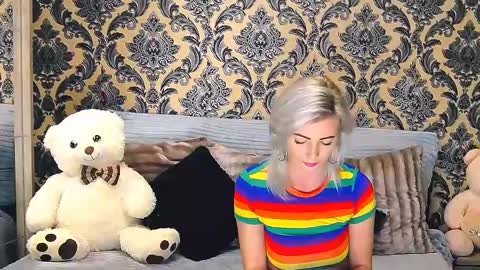 Snapshot of alyblonde chatting on 20, 2, 2025 aly online show from 20, 2, 2025