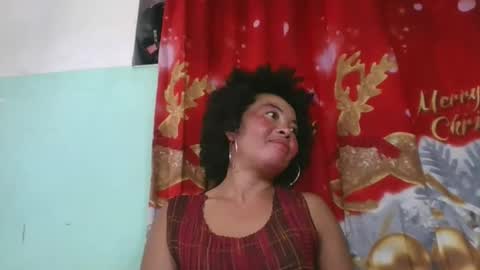 Snapshot of alypierette chatting on 1, 12, 2025 alypierette online show from 1, 12, 2025