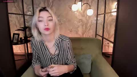 Alysia online show from 8, 11, 2025