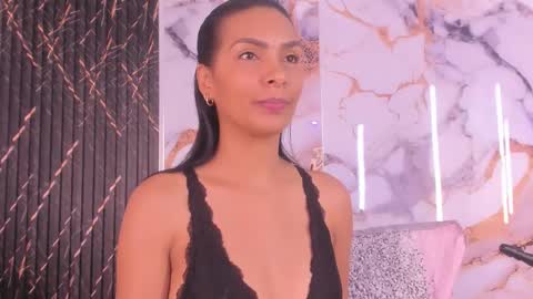 alyson__a online show from 27, 3, 2026