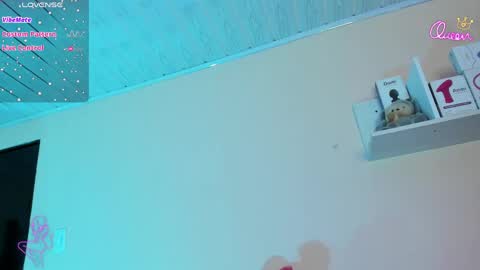 Snapshot of alyson_skyler chatting on 29, 4, 2026 allyson online show from 29, 4, 2026