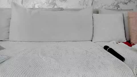 alysamillan online show from 9, 2, 2025