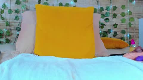 alyssia online show from 25, 2, 2025