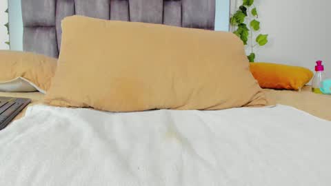 alyssia online show from 9, 9, 2025