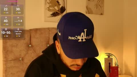Snapshot of amadeo_wild chatting on 28, 4, 2026 Amadeo Wild online show from 28, 4, 2026