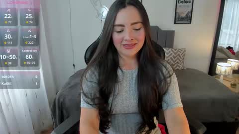 Hi Im AmaiaHelp me reach 100 likes online show from 15, 10, 2025